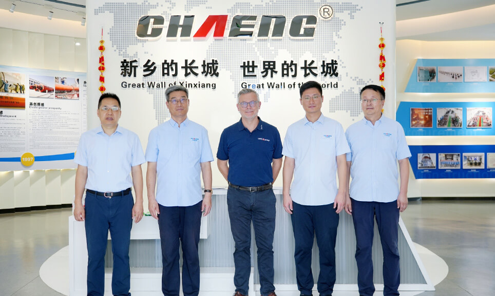 西馬克集團全球供應鏈執(zhí)行副總裁EVP一行蒞臨長城集團考察調研